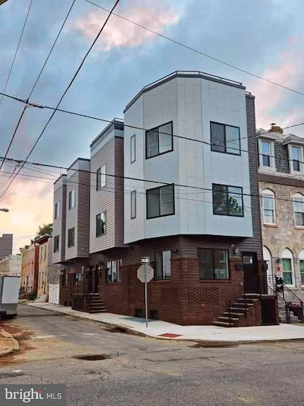 622 N 35th St Unit 3, Philadelphia, PA 19104