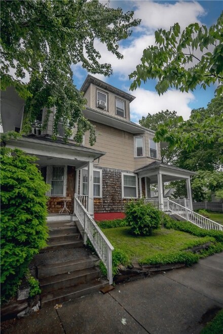175 Washington Ave, Providence, RI 02905