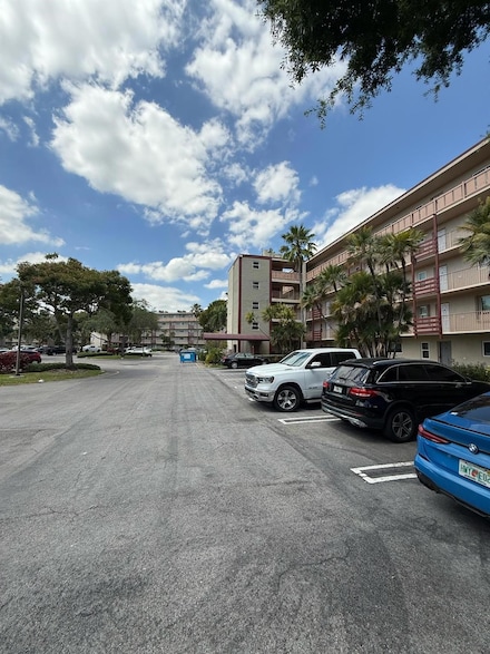 2106 S Cypress Bend Dr Unit 508, Pompano Beach, FL 33069