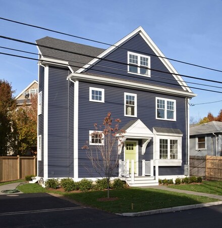 34 Rosemont Ave, Waltham, MA 02451