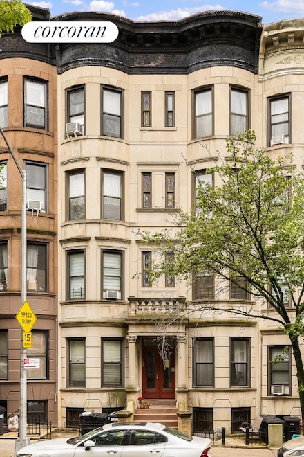 524 5th St, New York City, NY 11215