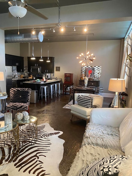 1301 Market St, Chattanooga, TN 37402