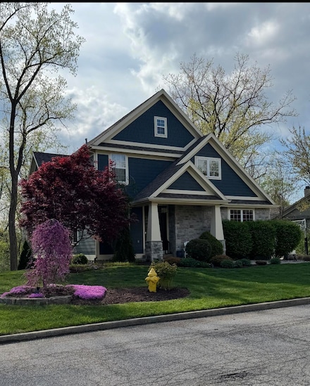66 Braemar Dr, Valparaiso, IN 46385