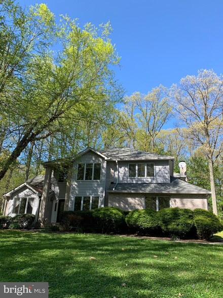 2037 Albert Rill Rd, Hampstead, MD 21074