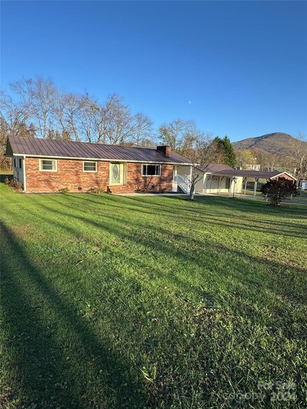 111 Souther Rd, Fletcher, NC 28732