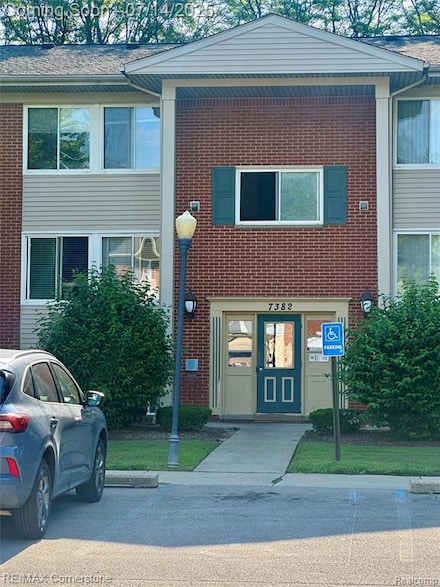 7382 Central St Unit 4, Westland, MI 48185