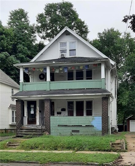825 Avon St, Akron, OH 44310