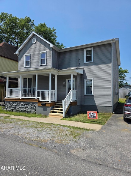 820 N 2nd St, Bellwood, PA 16617