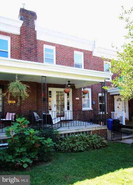 254 Rochelle Ave, Philadelphia, PA 19128