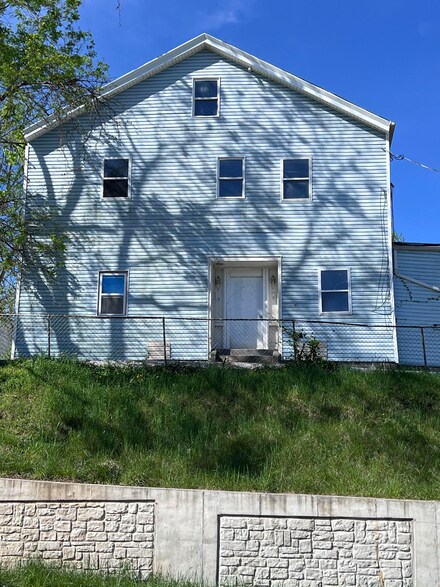305 Main St, Bromley, KY 41016