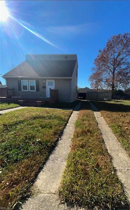 223 Sycamore Ave, Newport News, VA 23607