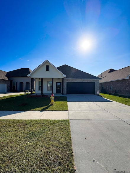 17048 Avocet Dr, Prairieville, LA 70769