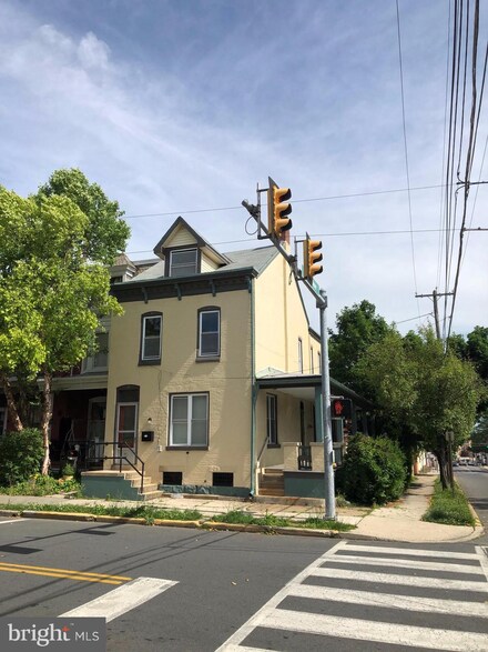 501 Chestnut St, West Reading, PA 19611