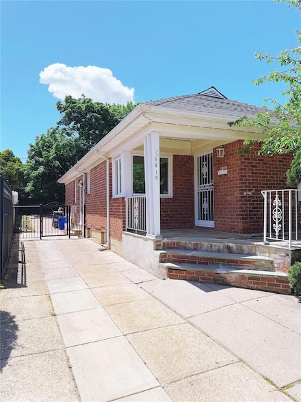 56-10 E Hampton Blvd, Oakland Gardens, NY 11364