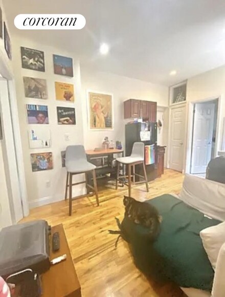 1235 1st Ave Unit 22, New York, NY 10065