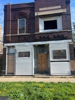 2658 E 78th St, Chicago, IL 60649