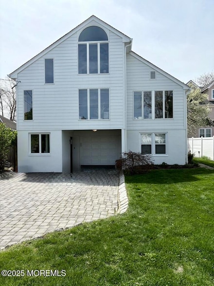 121 Bridge Ave, Bay Head, NJ 08742