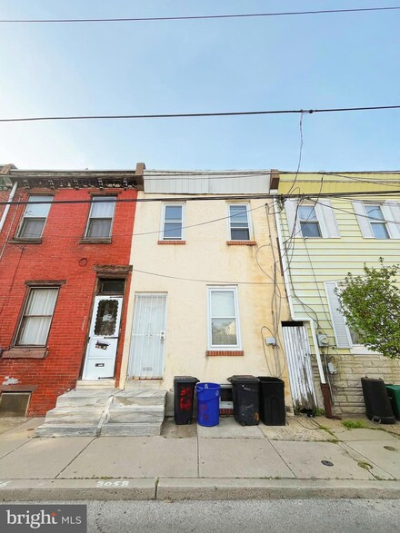 3058 Amber St, Philadelphia, PA 19134