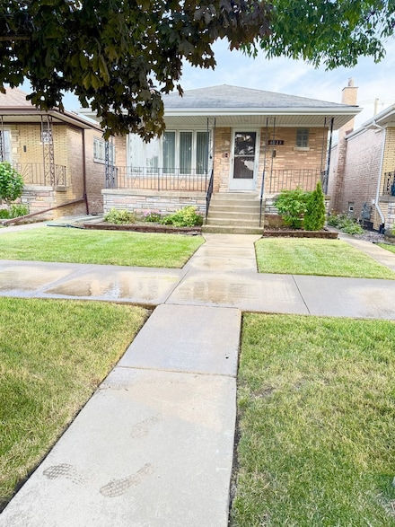 6023 W 64th St, Chicago, IL 60638