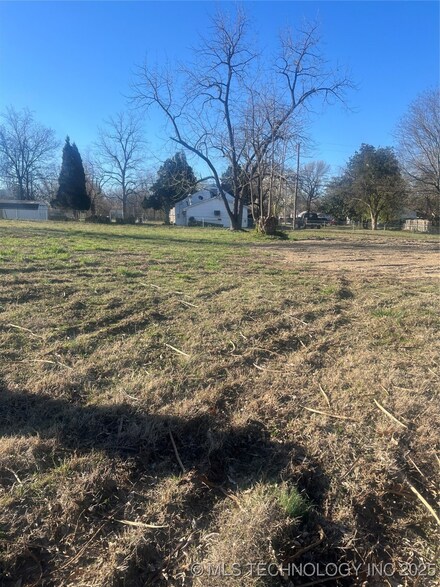 3726 E King Place, Tulsa, OK 74115