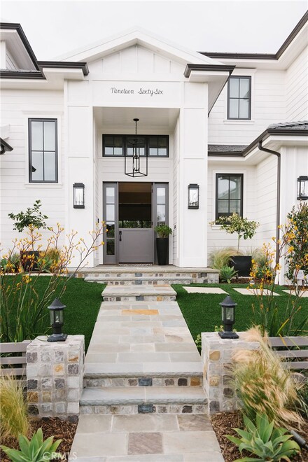 1966 Port Cardigan Place, Newport Beach, CA 92660
