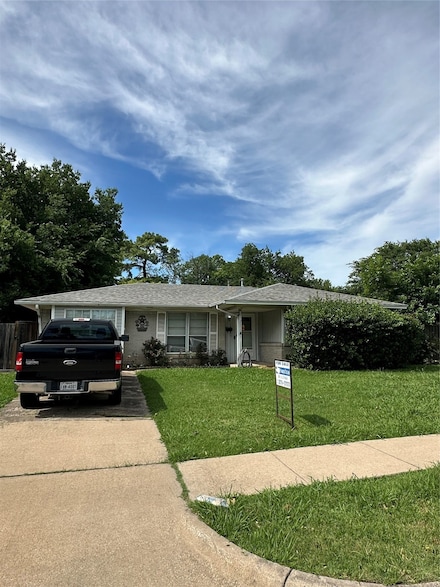 129 Sunflower Dr, Garland, TX 75041