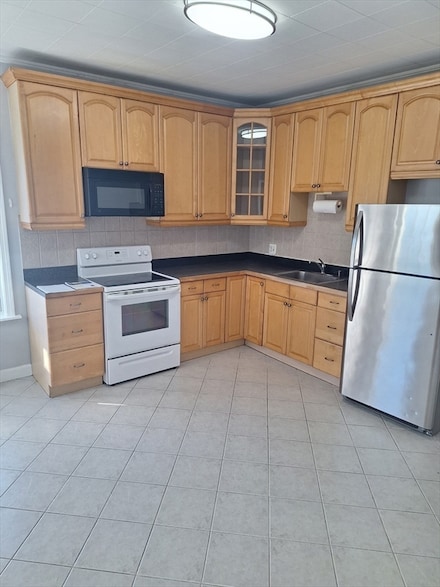 49 Byron St Unit 2, Boston, MA 02128