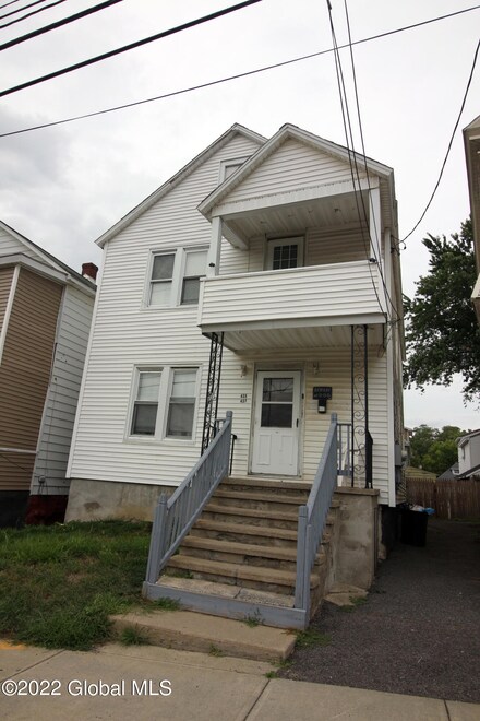 435 Seneca St, Schenectady, NY 12308