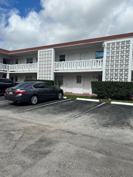 1280 NW 43rd Terrace Unit 109, Lauderhill, FL 33313