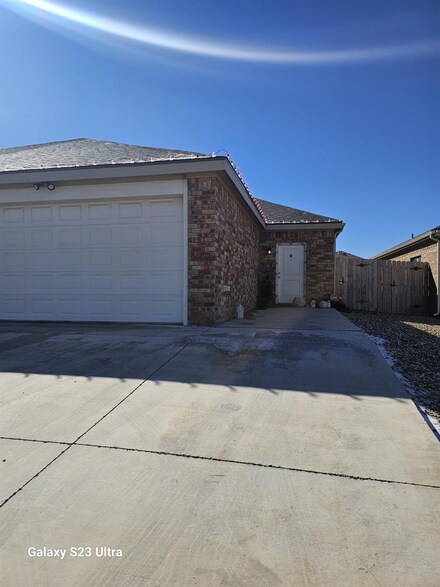 5701 Kemper St Unit B, Lubbock, TX 79416