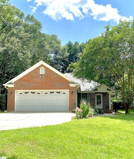 415 N Pond View Dr, Duncan, SC 29334