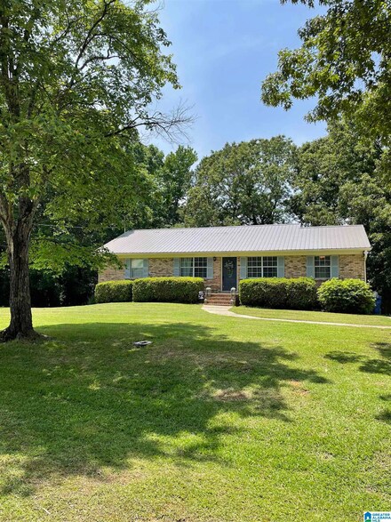 78 Mountain Oaks Ridge Rd, Warrior, AL 35180