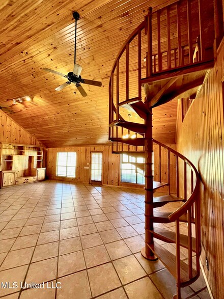 7847 Old Jackson Rd, Forest, MS 39074