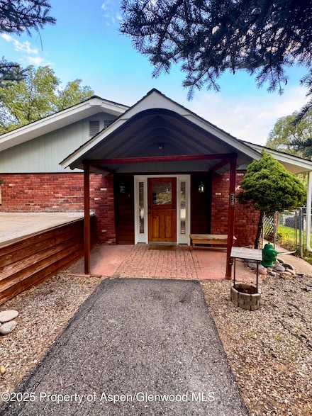 228 N 7th St, New Castle, CO 81647