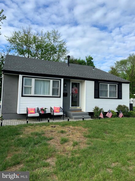274 Montgomery Dr, Mantua, NJ 08051