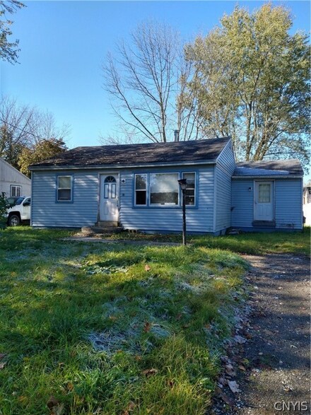 18 Redwood Ave, Cortland, NY 13045