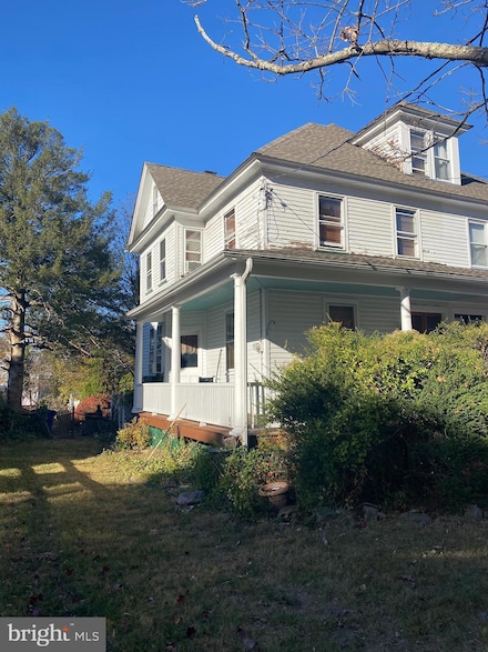 325 E 2nd St, Moorestown, NJ 08057