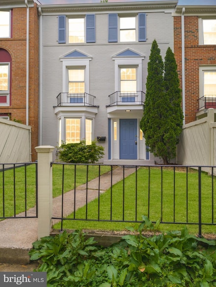 4318 Gramercy Cir, Alexandria, VA 22309
