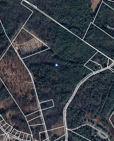 49 Betty Welch Rd, Kittery, ME 03904