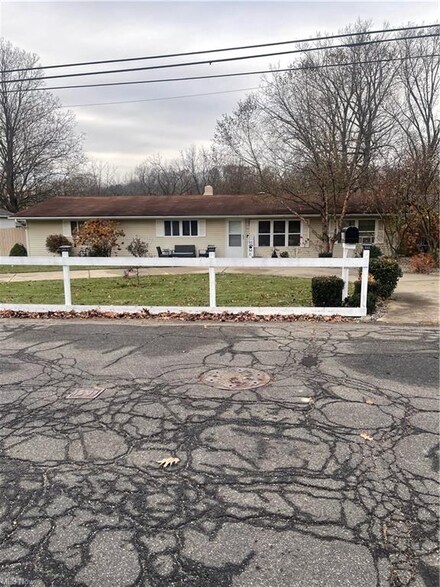 6488 Christene Blvd, Brookpark, OH 44142
