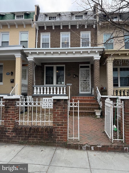 932 Quincy St NW, Washington, DC 20011