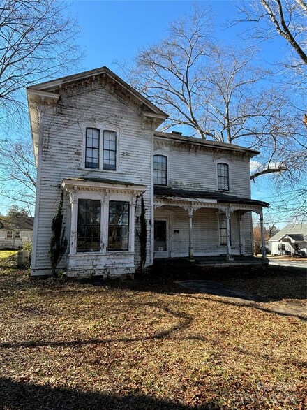 200 S Chester St, Blacksburg, SC 29702