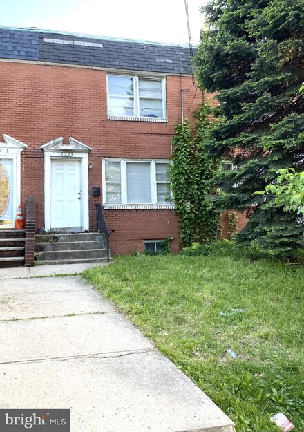 1223 Genesee St, Trenton, NJ 08610