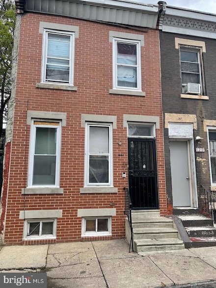 1221 W Harold St, Philadelphia, PA 19133