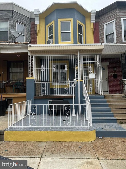 3455 Hurley St, Philadelphia, PA 19134
