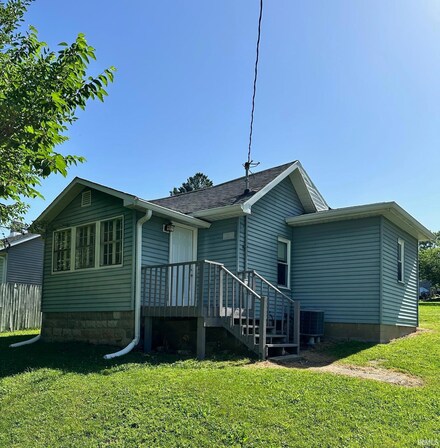 2422 L St, Bedford, IN 47421
