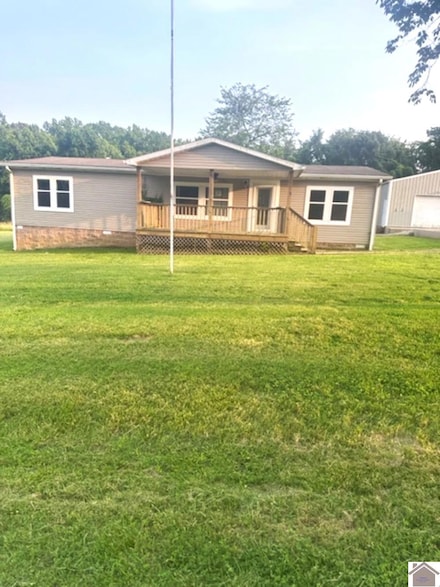 96 Hill Dr, Cadiz, KY 42211