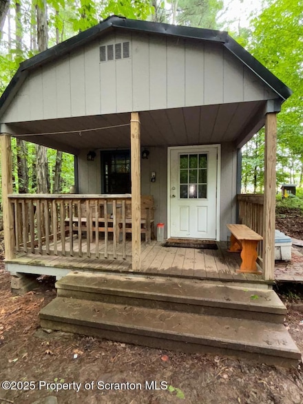 329 Big Hills Rd, Lake Ariel, PA 18436