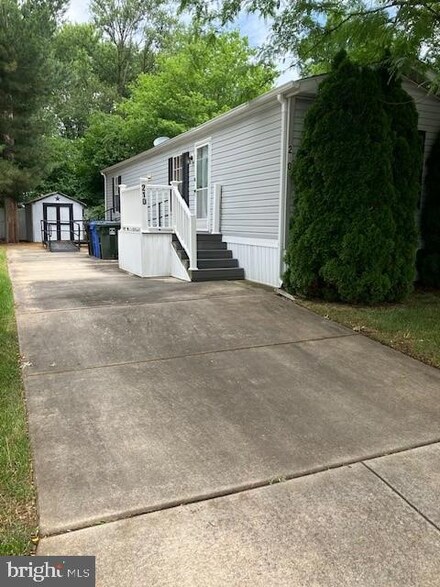 210 Tony Cir, Mantua, NJ 08051