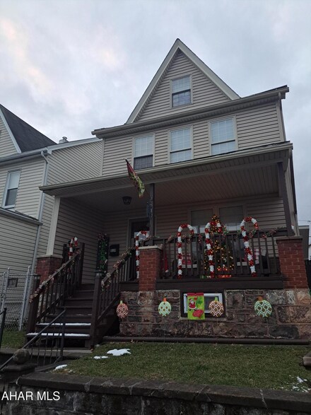 519 N 10th Ave, Altoona, PA 16601